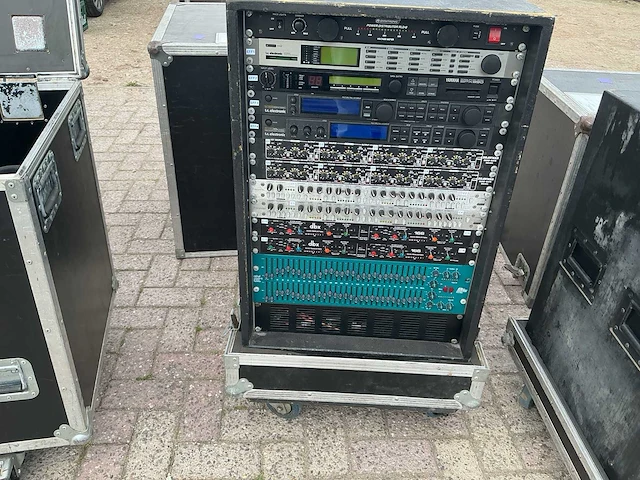 Midas - heritage 3000 complete set - analog mixing console - afbeelding 12 van  12