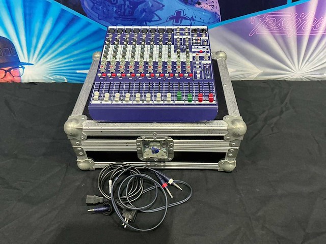 Midas dm12 analoge mengtafel - afbeelding 1 van  4