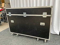 Midas xl 250 40/18 analoge mengtafel - afbeelding 10 van  10