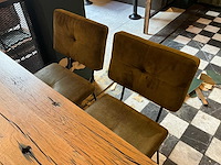 Middelhoge bartafel met 4 barkrukken - afbeelding 5 van  7