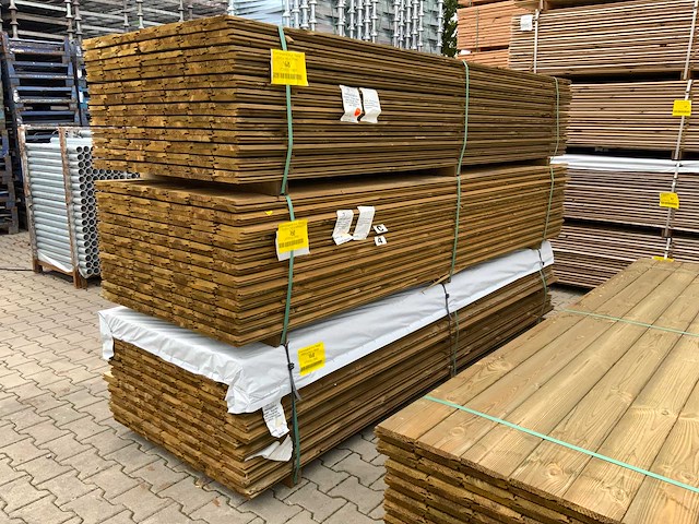 Midden europees grenen - overhangend rabatdeel 3000x145x18mm (168x) - afbeelding 8 van  8