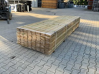 Midden europees grenen - overhangend rabatdeel 3600x145x18mm (168x) - afbeelding 1 van  4