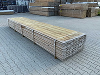 Midden europees grenen - overhangend rabatdeel 5000x145x18mm (168x) - afbeelding 1 van  5