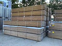 Midden europees grenen - overhangend rabatdeel 5000x145x18mm (168x) - afbeelding 5 van  5