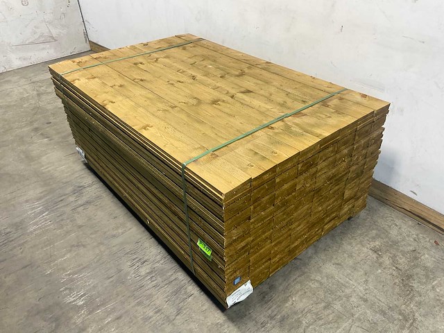 Midden-europees vuren plank fijnbezaagd 179,5x14,5x1,9 cm (200x) - afbeelding 1 van  7