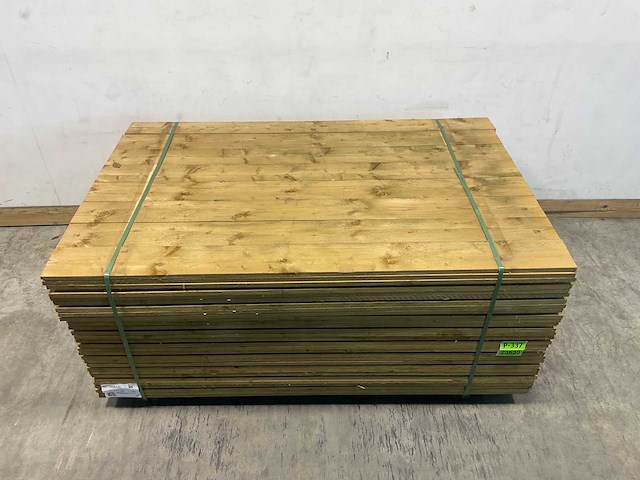 Midden-europees vuren plank fijnbezaagd 179,5x14,5x1,9 cm (200x) - afbeelding 2 van  7