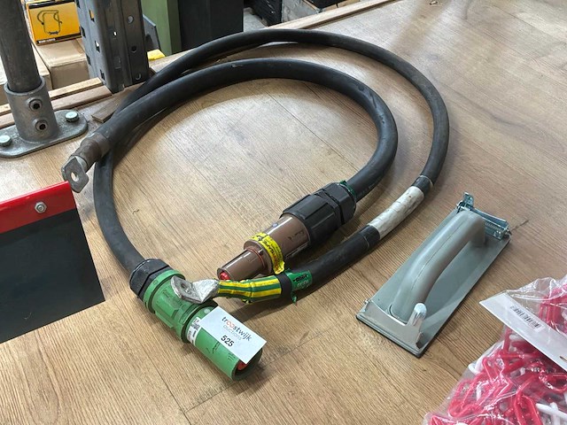 Middenspanningskabel met kabelconnector (2x) - afbeelding 2 van  2