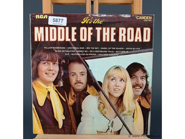 Middle of the road - afbeelding 1 van  5