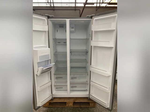 Midea amerikaanse koelkast mers530fgd02 – 532 liter – energielabel d - afbeelding 7 van  10