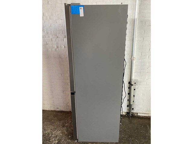 Midea merb345mgc02 koel-vriescombinatie - afbeelding 1 van  3