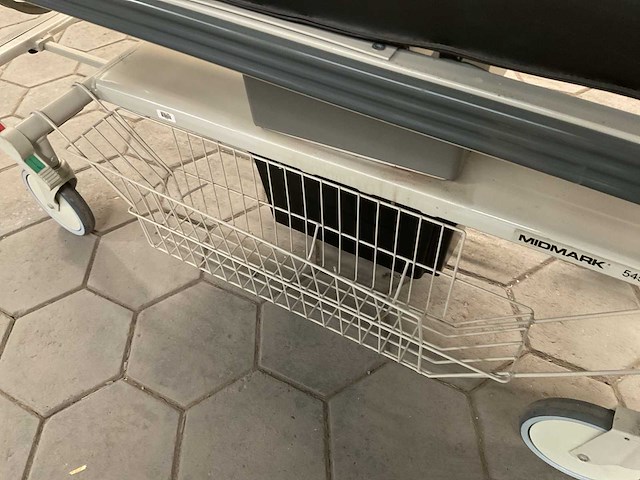 Midmark 545 ziekenhuisbed - afbeelding 5 van  7