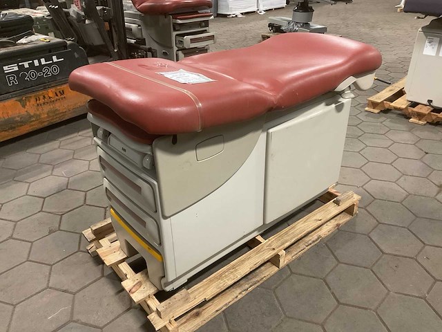 Midmark 604-004 examination table - afbeelding 3 van  7