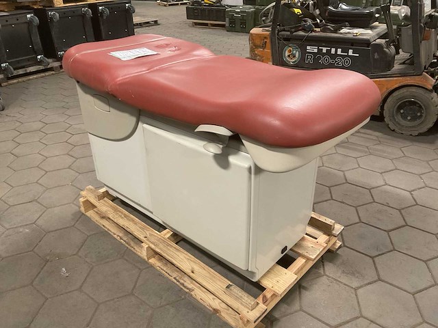 Midmark 604-004 examination table - afbeelding 4 van  7