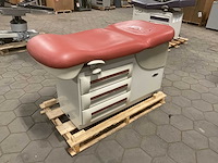 Midmark 604-004 examination table - afbeelding 1 van  7