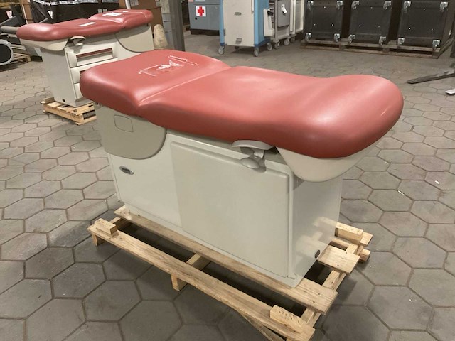 Midmark 604-004 examination table - afbeelding 4 van  7