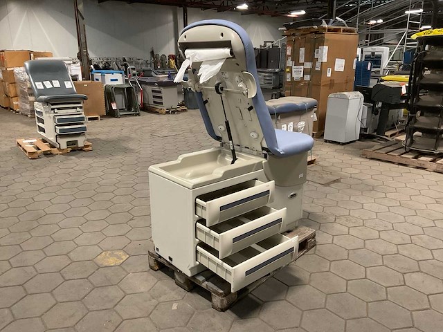 Midmark 604-006 examination table - afbeelding 5 van  8