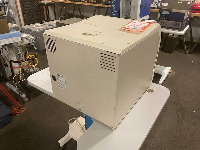 Midmark m11 ultra clave sterilizer - afbeelding 4 van  7