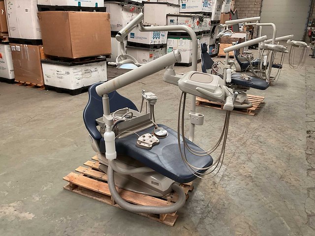 Midmark tandartsstoel - afbeelding 1 van  7