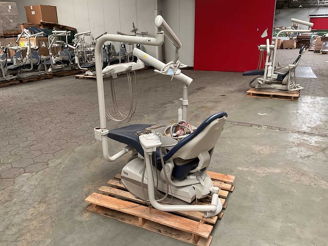 Midmark tandartsstoel - afbeelding 3 van  7