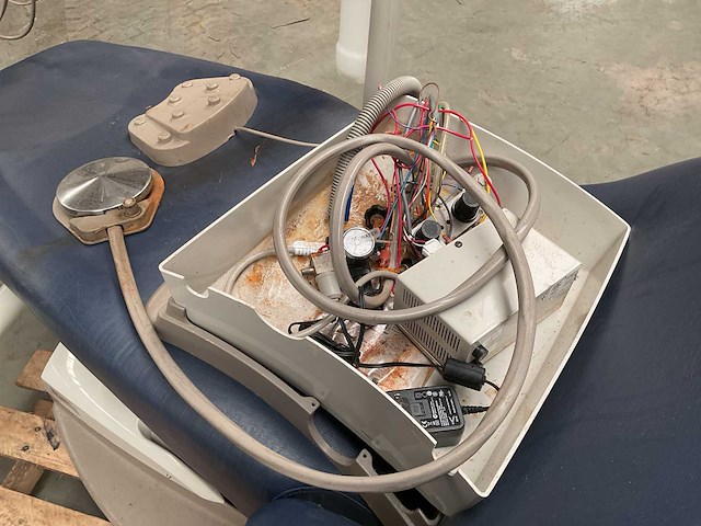 Midmark tandartsstoel - afbeelding 6 van  7