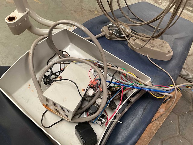 Midmark tandartsstoel - afbeelding 6 van  7