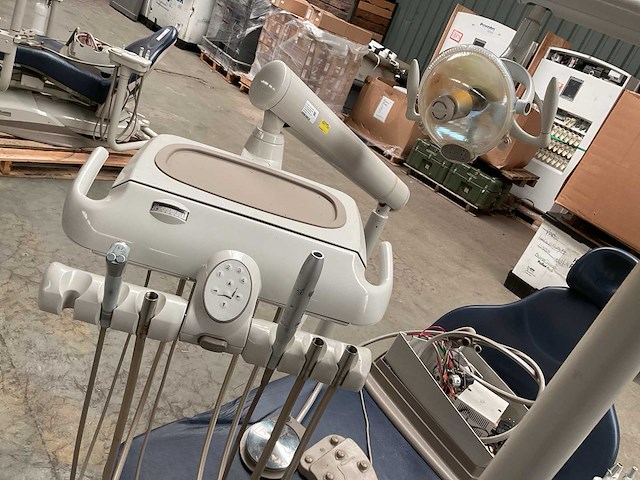 Midmark tandartsstoel - afbeelding 7 van  7