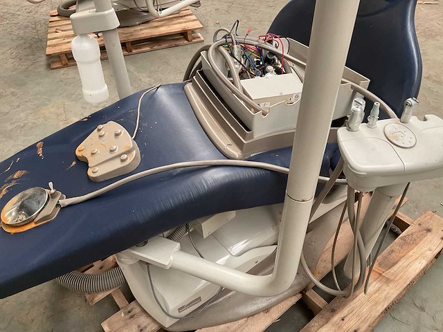 Midmark tandartsstoel - afbeelding 6 van  7