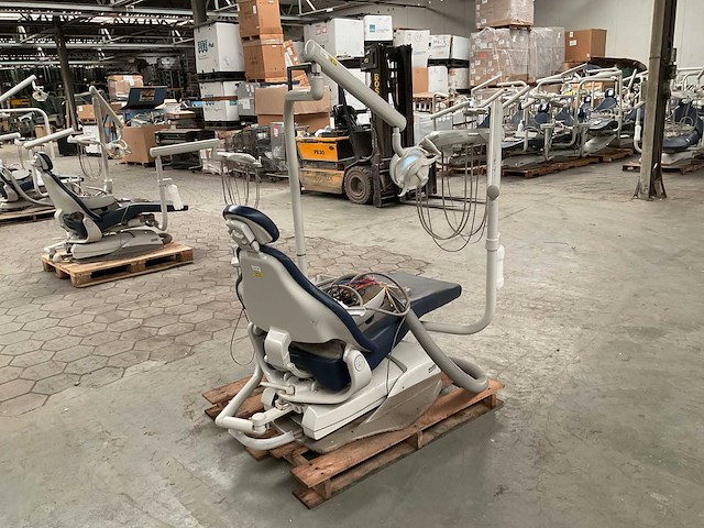 Midmark tandartsstoel - afbeelding 4 van  7