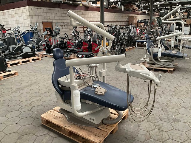 Midmark tandartsstoel - afbeelding 1 van  7