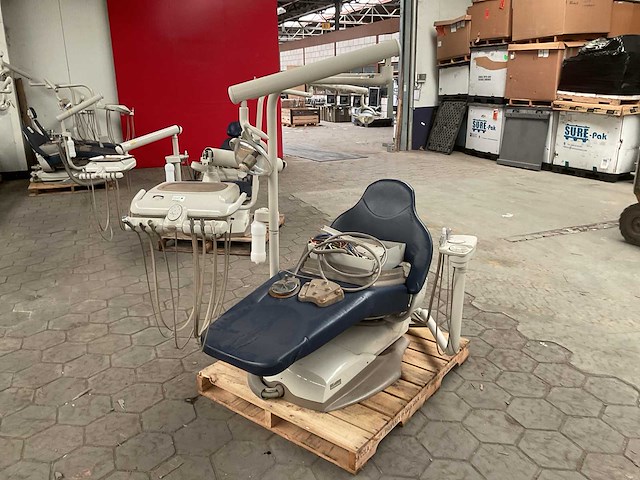Midmark tandartsstoel - afbeelding 3 van  7