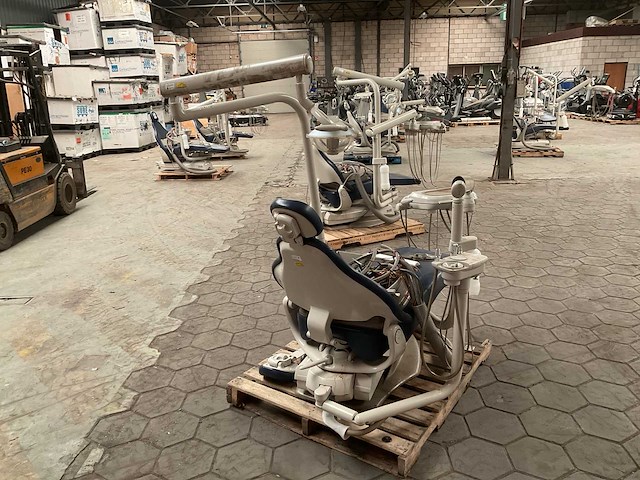 Midmark tandartsstoel - afbeelding 4 van  7