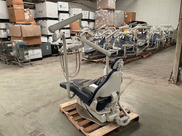 Midmark tandartsstoel - afbeelding 4 van  8