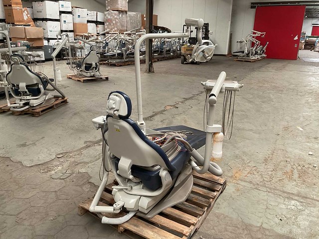 Midmark tandartsstoel - afbeelding 4 van  7