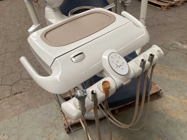 Midmark tandartsstoel - afbeelding 7 van  7