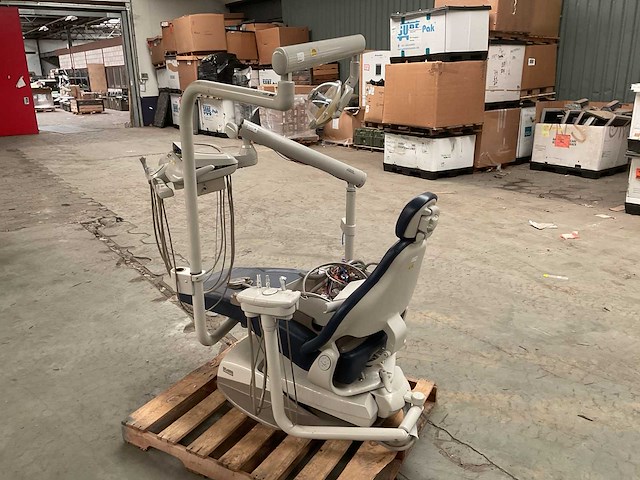 Midmark tandartsstoel - afbeelding 3 van  7