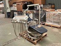 Midmark tandartsstoel - afbeelding 1 van  7