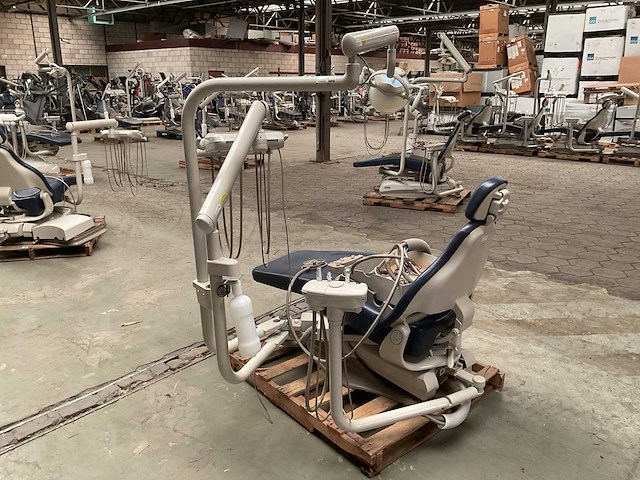 Midmark tandartsstoel - afbeelding 3 van  7