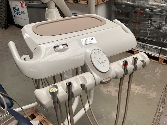 Midmark tandartsstoel - afbeelding 6 van  7