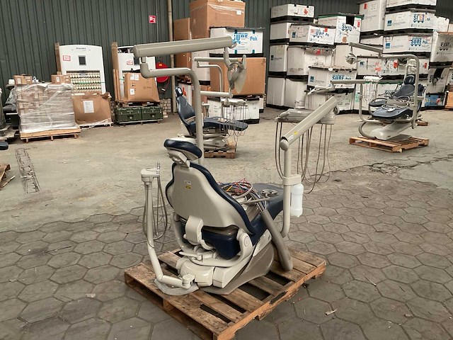 Midmark tandartsstoel - afbeelding 4 van  7