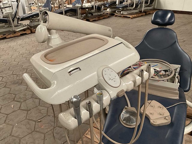 Midmark tandartsstoel - afbeelding 7 van  7