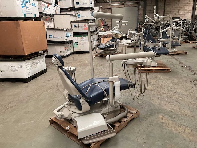 Midmark tandartsstoel - afbeelding 4 van  7