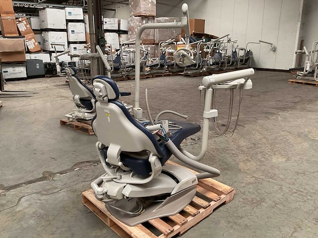 Midmark tandartsstoel - afbeelding 4 van  7