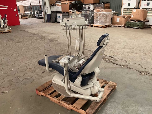 Midmark tandartsstoel - afbeelding 3 van  7