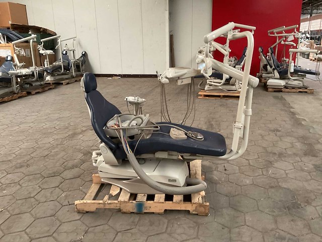 Midmark tandartsstoel - afbeelding 7 van  7