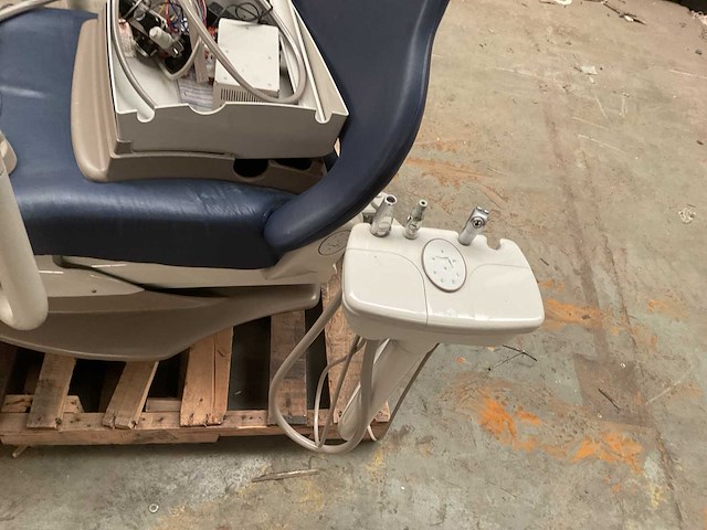 Midmark tandartsstoel - afbeelding 6 van  7