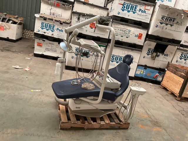 Midmark tandartsstoel - afbeelding 7 van  7