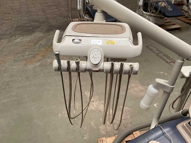 Midmark tandartsstoel - afbeelding 5 van  7