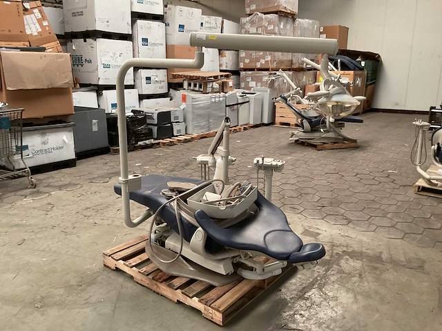 Midmark tandartsstoel - afbeelding 3 van  7