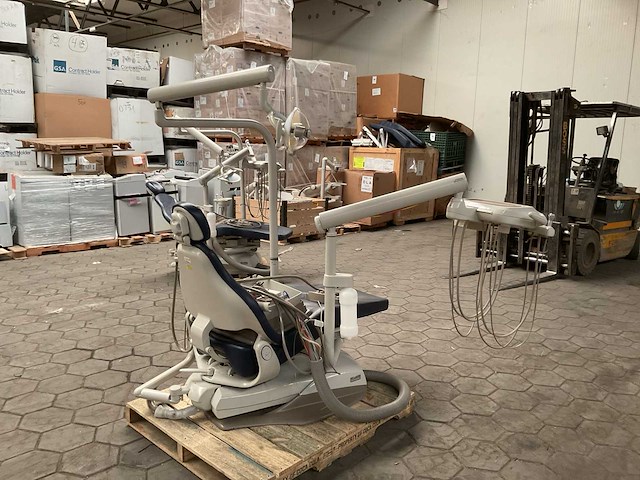 Midmark tandartsstoel - afbeelding 4 van  8