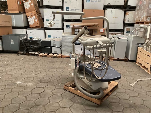 Midmark tandartsstoel - afbeelding 2 van  8